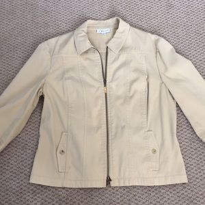 ⛺ St. John Sport Classic Utility Jacket